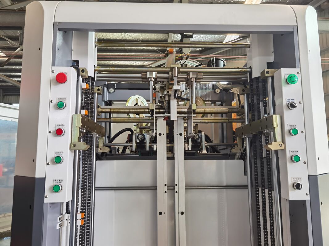 Machine de renforcement de coin entièrement automatique pour bijoux boîte boîte à chaussures boîte cosmétique