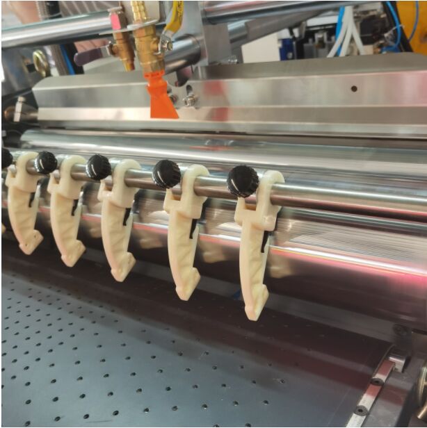 LY-HB2500CK Ligne de production intelligente de boîtes rigides à haute vitesse Vitesse jusqu'à 35 - 45 pièces/min