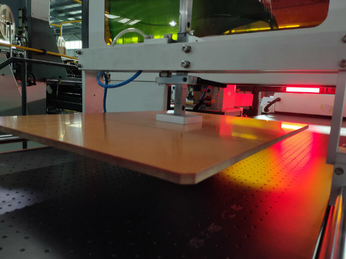 LY-1200CM ligne de production de boîtes rigides intelligentes à grande vitesse 20-30 pièces/min