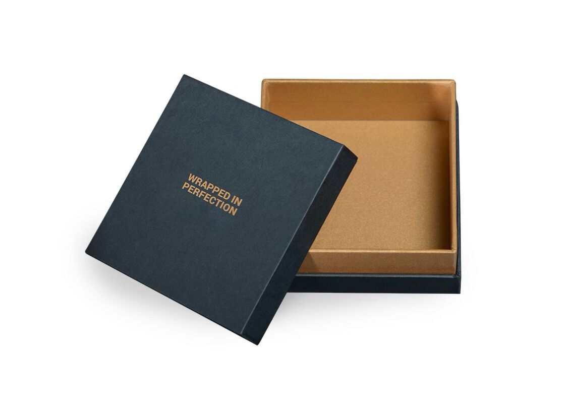 LY-3000CB Intelligent 2 en 1 Machine à haute vitesse de fabrication de boîtes rigides (avec des fonctions de pressage à bulles) Machine à boîtes rigides/ Machine à faire des boîtes d'emballage/ Machine automatique de fabrication de boîtes rigides/ Machine à faire des boîtes cadeaux