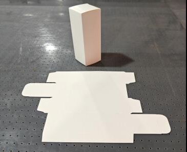 LY-RK03-1113 Machine de découpe de matériaux flexibles non métalliques sans matériau avec une épaisseur de coupe de 50 mm et une précision de ± 0,05 mm