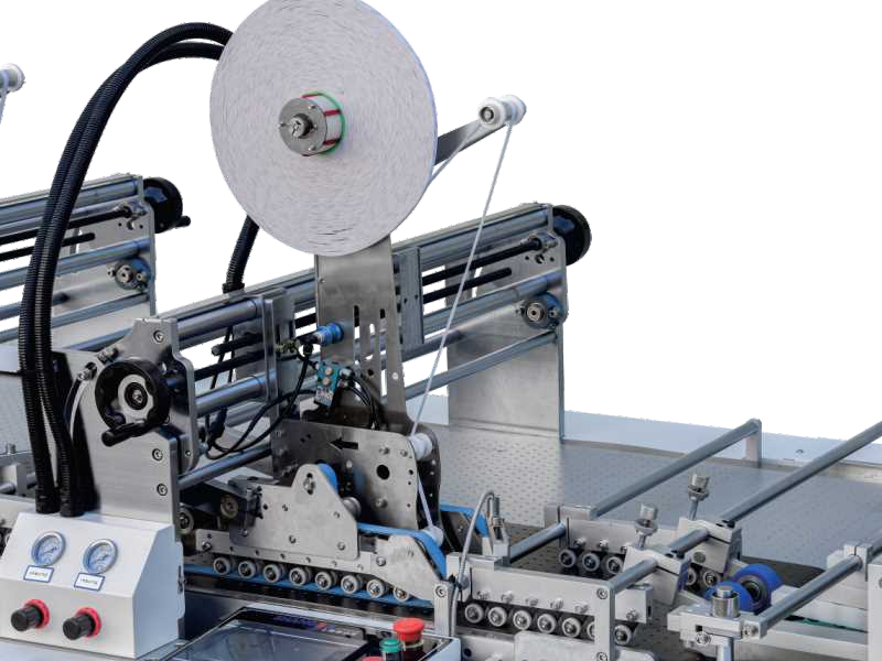 LY-1450WG-900 Machine de collage multifonctionnelle pour boîtes à fermeture éclair, machine adhésive double face, compatibilité multi-boîtes, tous types de cartons à fermeture éclair, large gamme de tailles, prend en charge le carton papier, largeur de ruban personnalisable